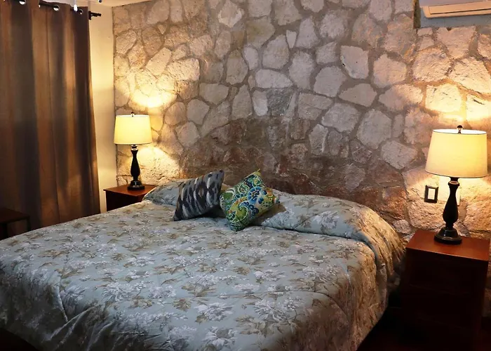 Andrea\'S Tulum